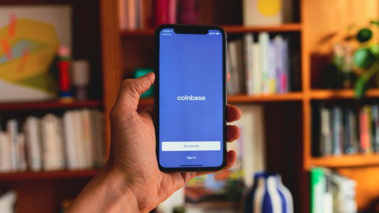 Coinbase 整合 Apple Pay 以实现流畅的法币与加密货币交易。