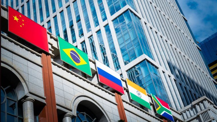 金砖国家内部贸易突破重要里程碑：该集团增强了内部联系。